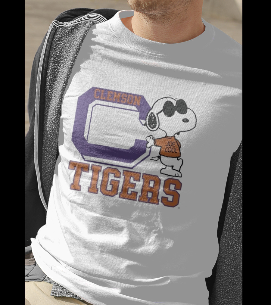 Clemson Tigers Snoopy Joe Cool Peanuts College Sports T-Shirt