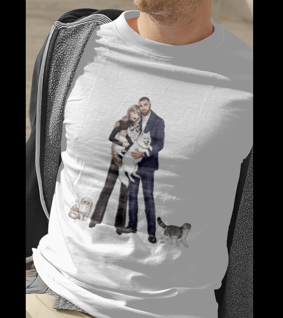 Kansas City Chiefs Couple Taylor Travis Kelce With Cats And Dog T-Shirt