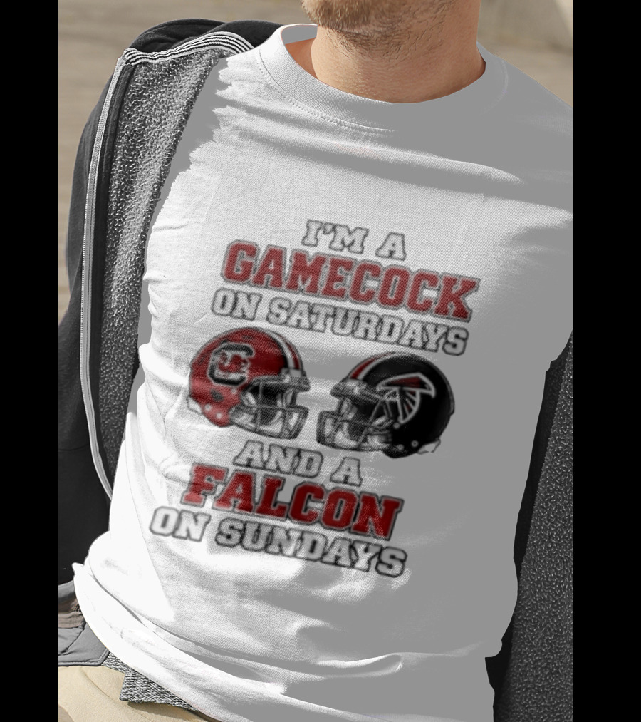 I'm A Gamecock On Saturdays And A Falcon On Sundays Helmet Football Fan شعار T-Shirt