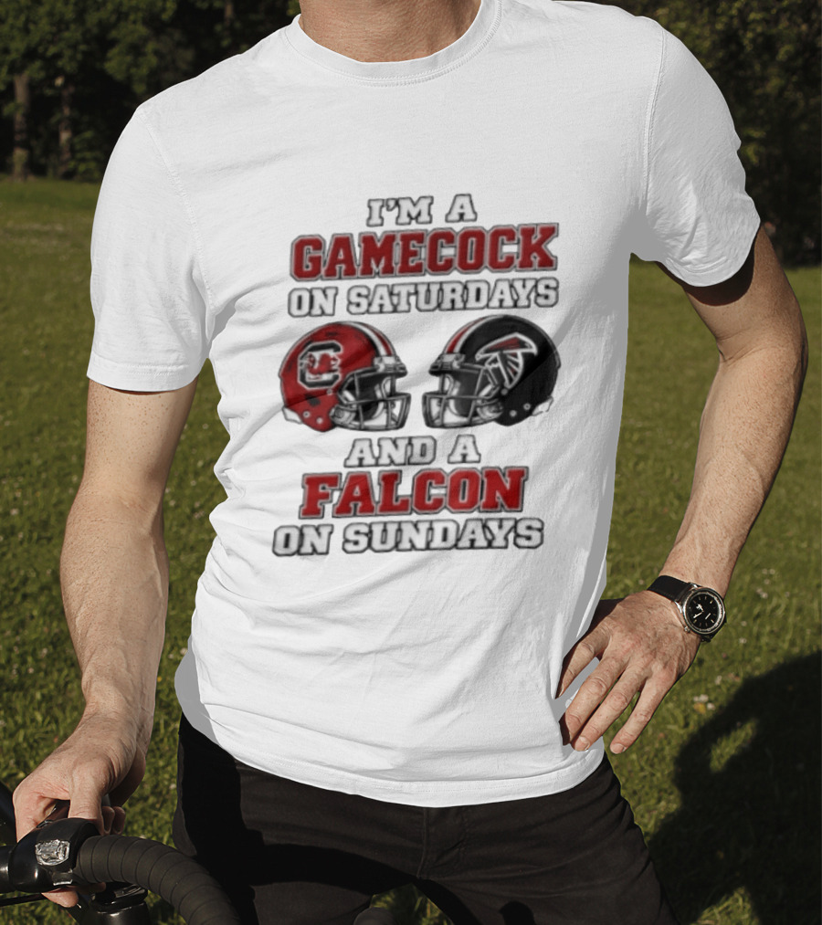 I'm A Gamecock On Saturdays And A Falcon On Sundays Helmet Football Fan شعار T-Shirt