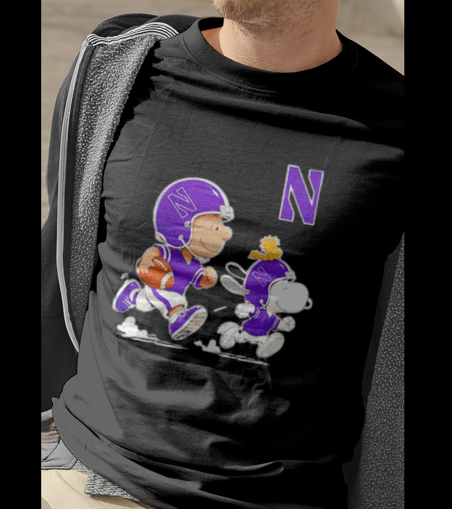 Northwestern Wildcats Charlie Brown Woodstock Snoopy Football Running T-Shirt