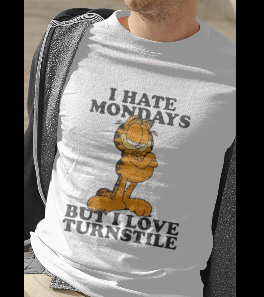 I Hate Mondays Lasagna Cat Love Turnstile T-Shirt