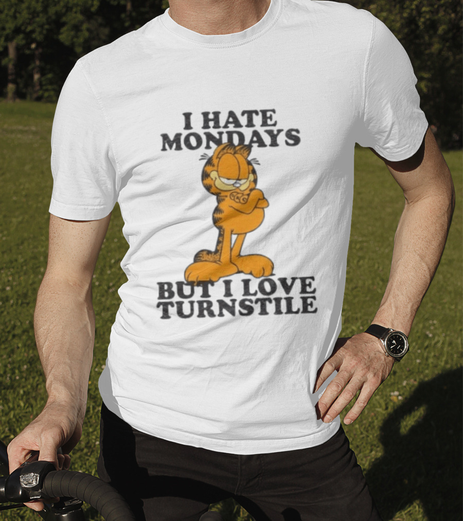 I Hate Mondays Lasagna Cat Love Turnstile T-Shirt