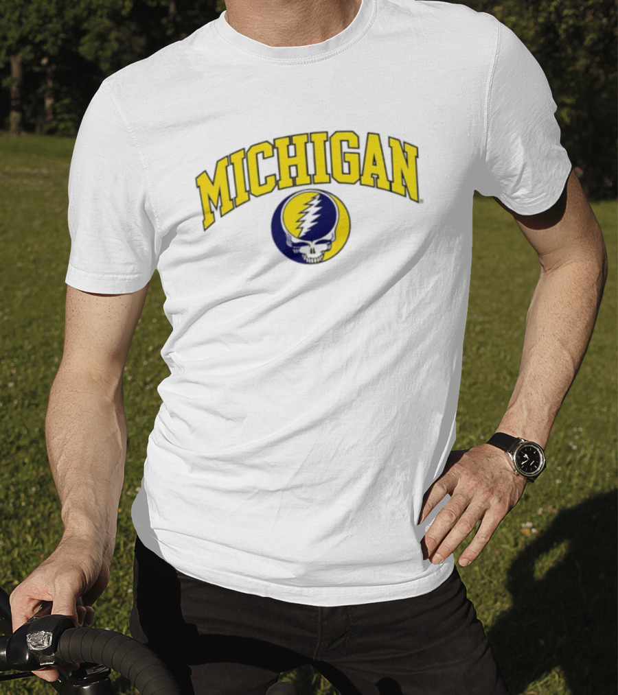 Michigan Wolverines Grateful Dead 2026 Collaboration Lightning Skull T-Shirt