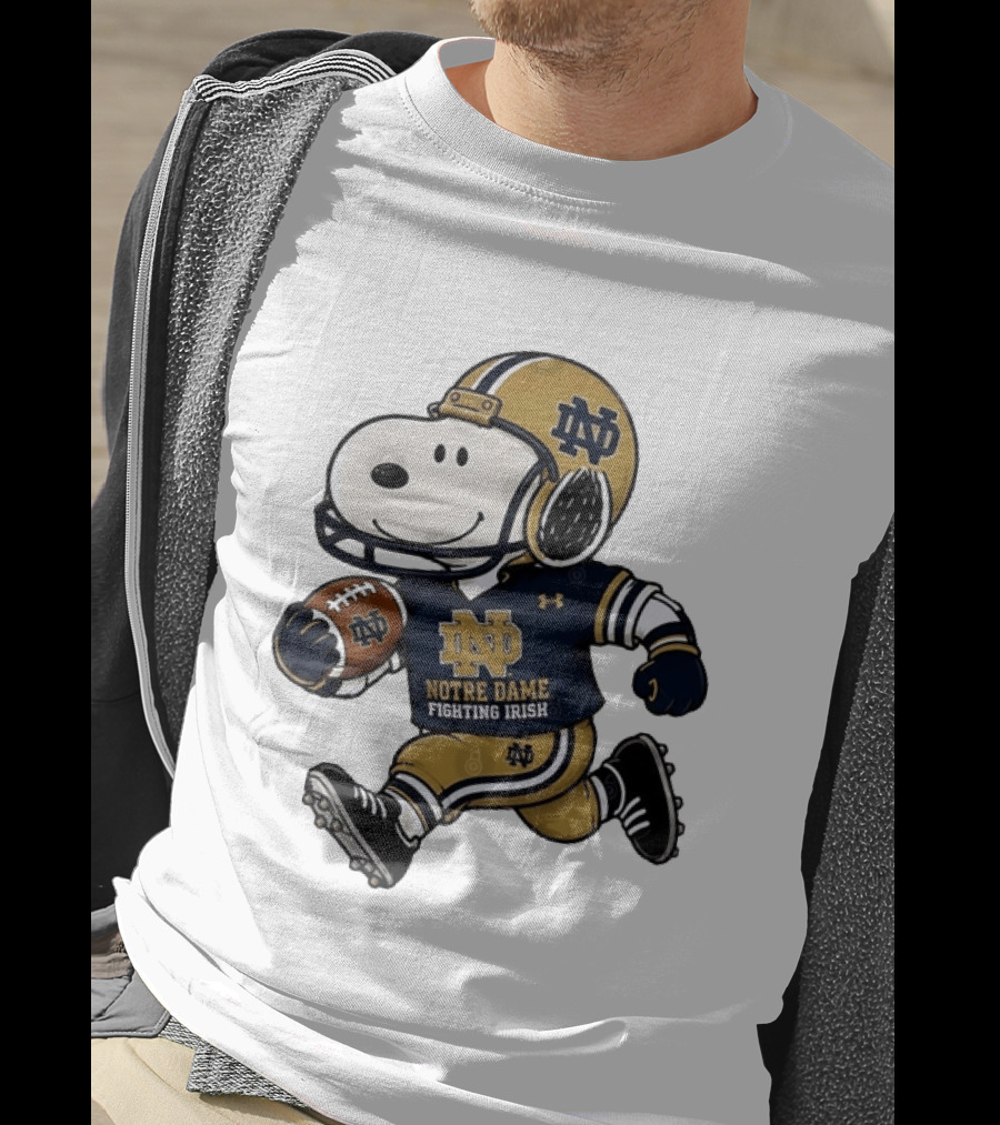 Snoopy Playing Football Notre Dame Fighting Irish ND Team Fan Gear T-Shirt