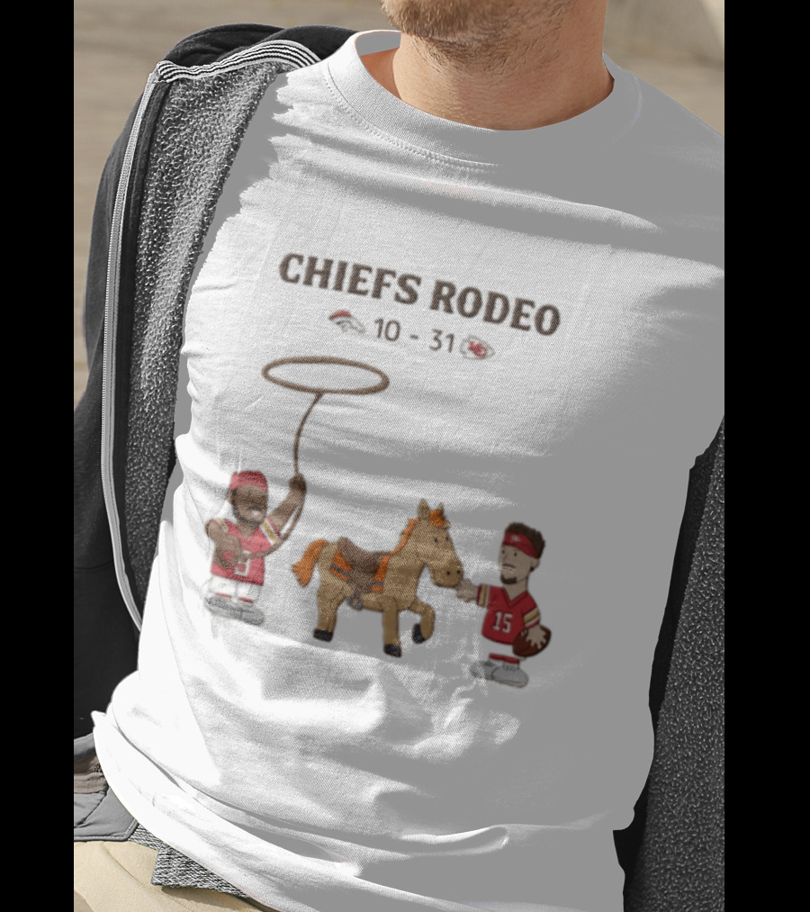 Patrick Mahomes Travis Kelce Chiefs Rodeo 10 31 Broncos T-Shirt