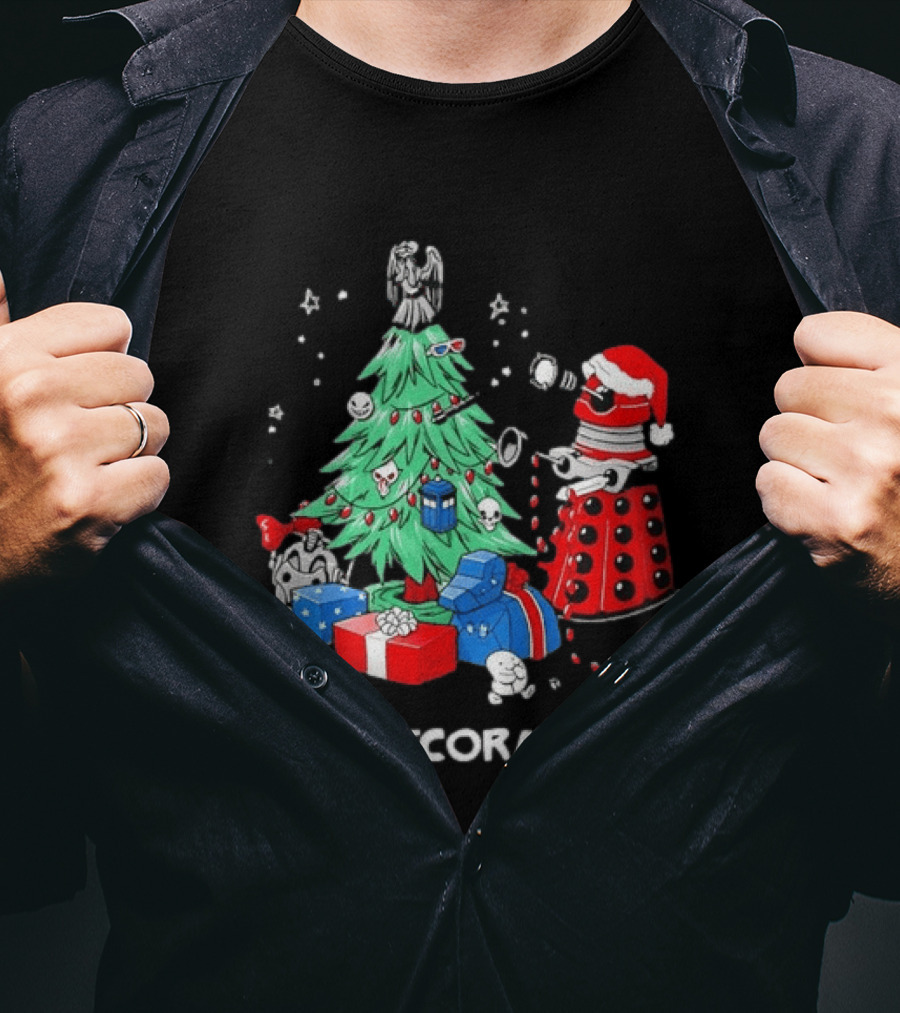 Doctor Who Dalek Christmas Tree Decorate Scene T-Shirt