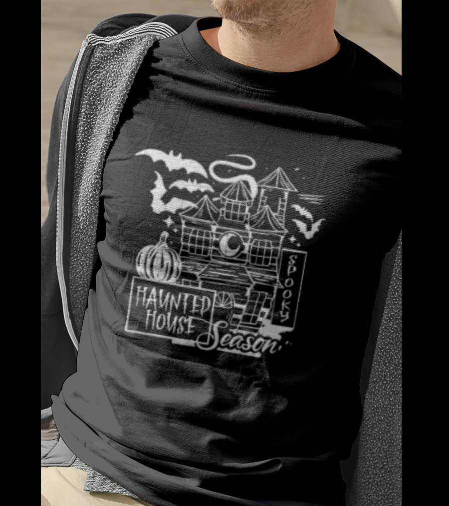 Haunted House Season Halloween Pumpkins Bats Moon Spooky Books T-Shirt