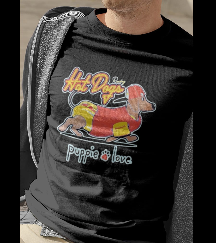 Rockin Hot Dogs Puppie Love Dachshund Dog Lover T-Shirt