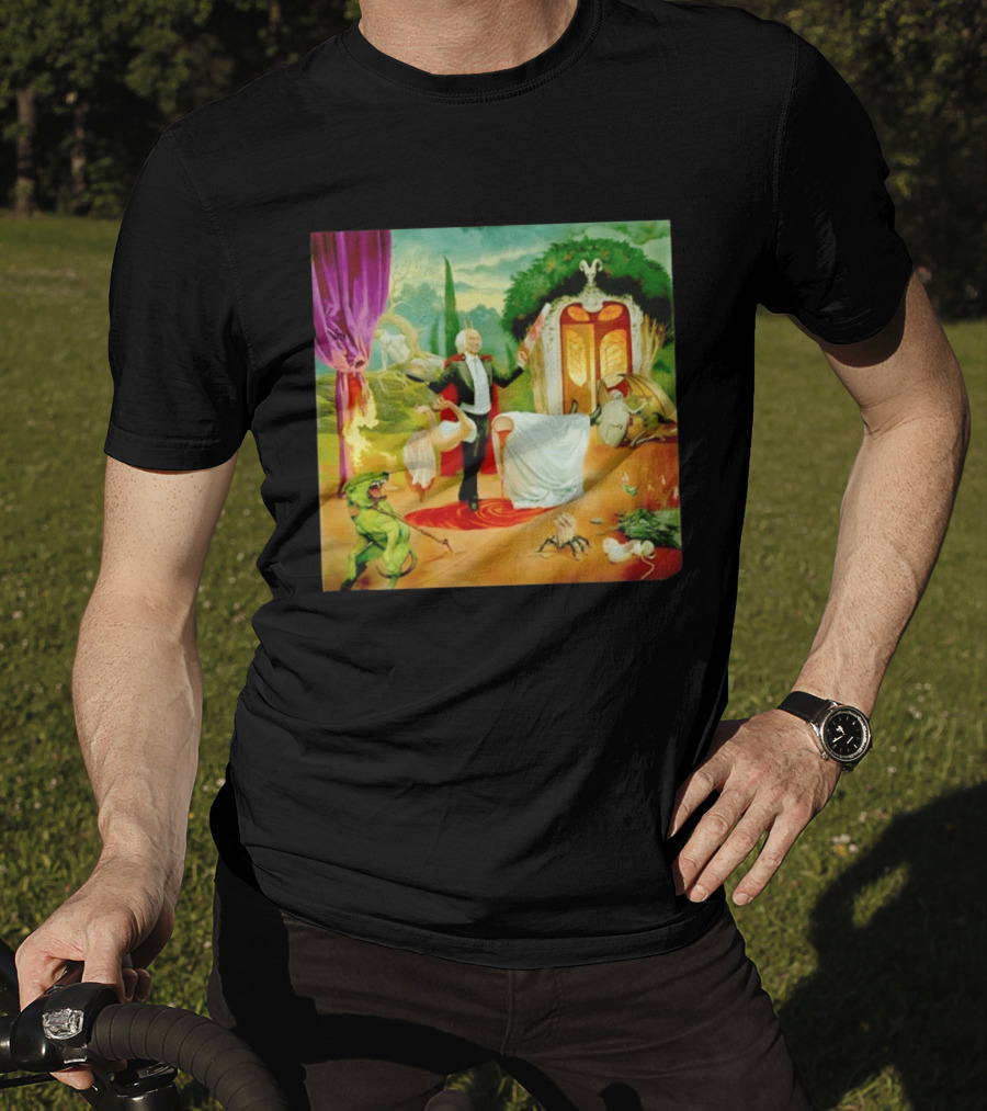 Surreal Magician Gothic Horror Sawing Woman In Half Fantasy Scene T-Shirt