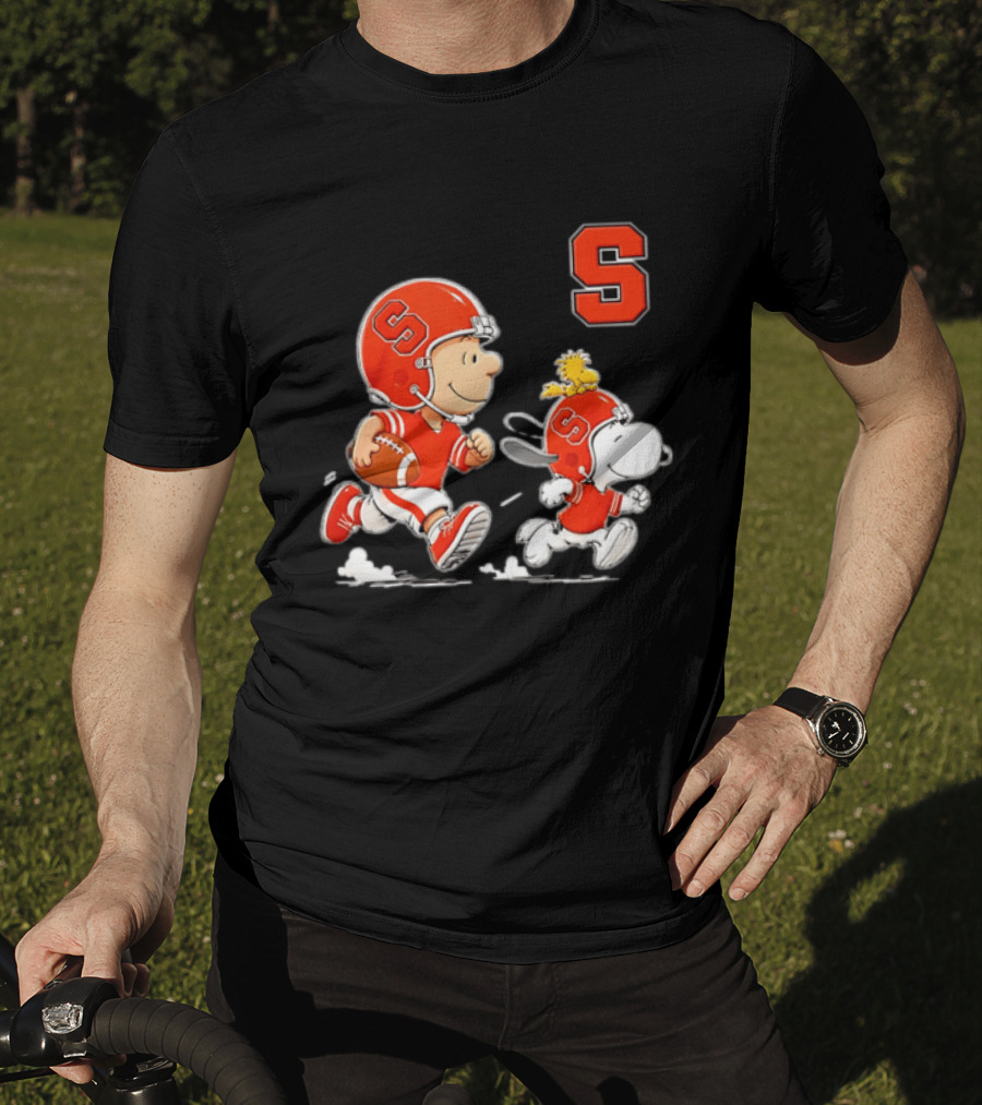 Charlie Brown Woodstock Snoopy In Syracuse Orange Football Gear 2026 T-Shirt