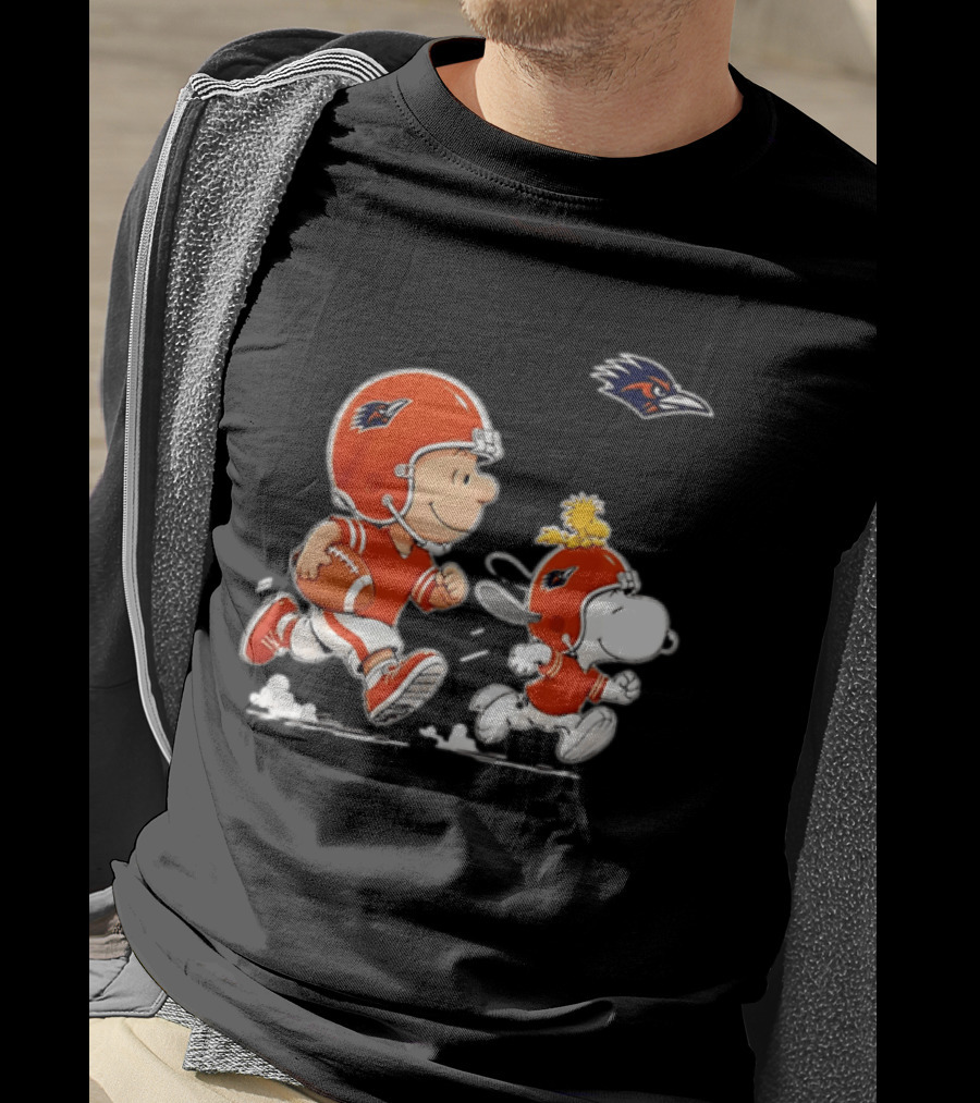 Charlie Brown Woodstock Snoopy UTSA Roadrunners Football 2026 T-Shirt