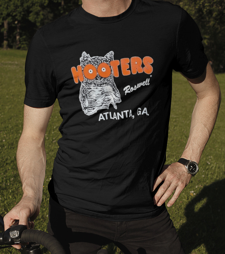 Hooters Roswell Atlanta GA Owl T-Shirt