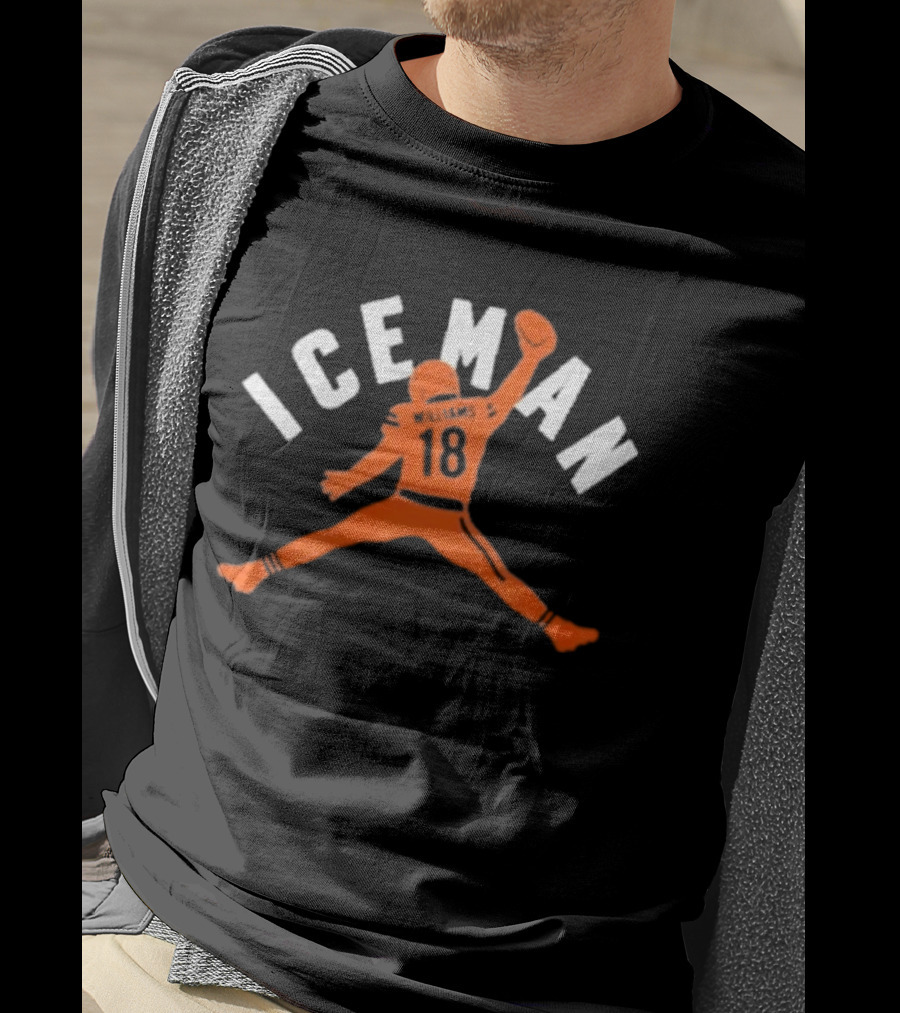 Caleb Williams Jump Iceman Chicago Football 18 T-Shirt