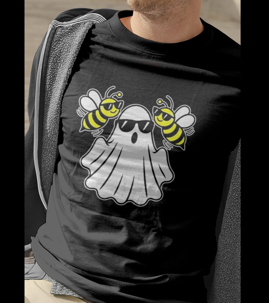 Ghost With Sunglasses And Bees Spooky Halloween Fun T-Shirt