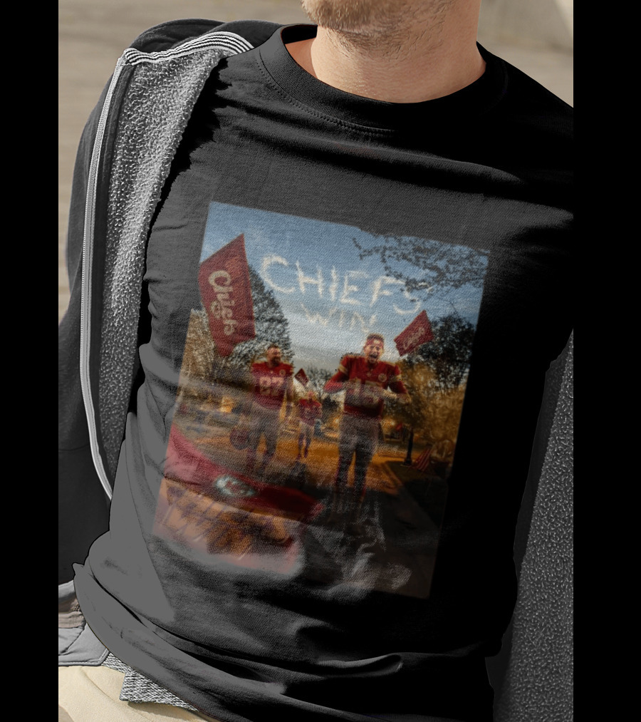 Kansas City Chiefs Winning Moment Patrick Mahomes Travis Kelce Chiefs Win T-Shirt