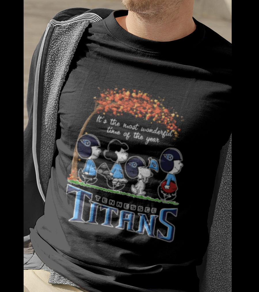 Tennessee Titans Charlie Brown Snoopy It's The Most Wonderful Time Of The Year T-Shirt