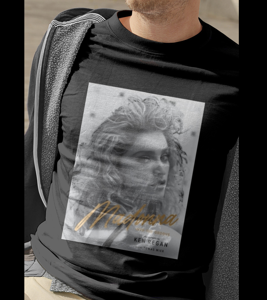 Madonna Into The Groove Photography By Ken Regan Text By Tomás Mier T-Shirt