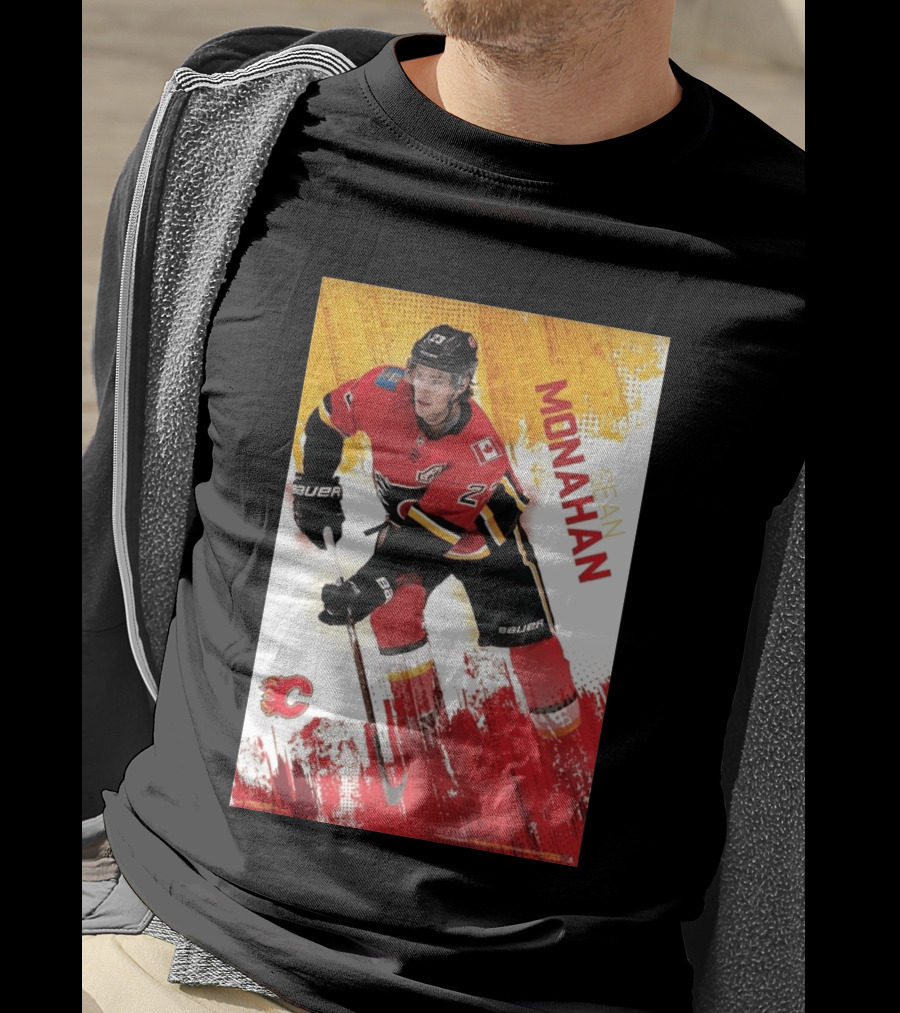 Sean Monahan Calgary Flames NHL Hockey Action T-Shirt