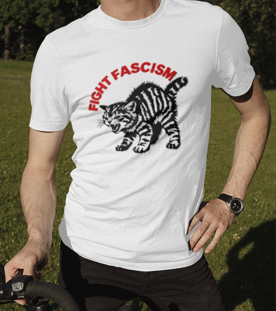Hissing Striped Kitten Fight Fascism Arched T-Shirt
