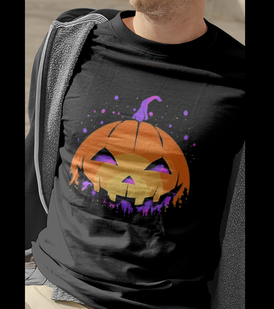 Spooky Jack O' Lantern Vibrant Halloween Vibes T-Shirt