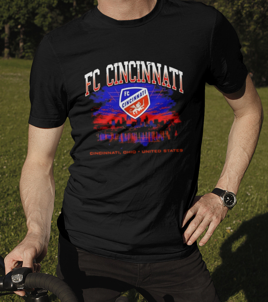 FC Cincinnati Skyline Cincinnati Ohio United States T-Shirt