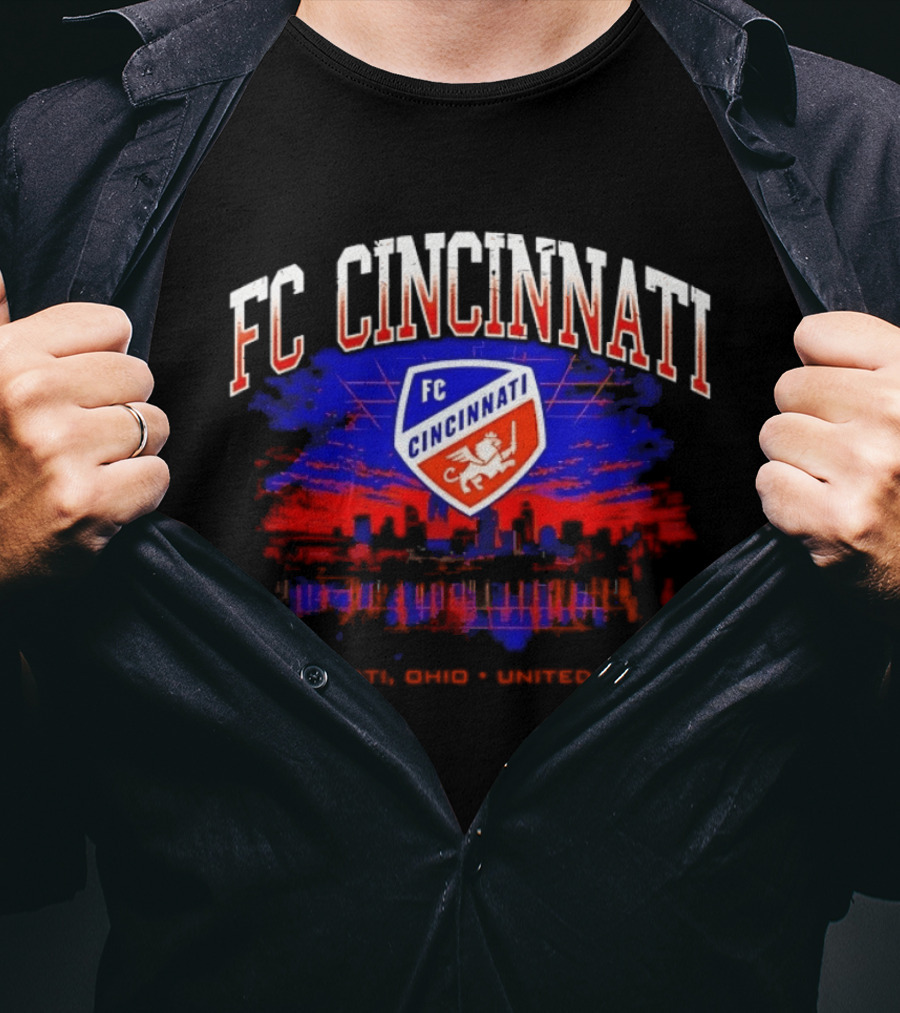 FC Cincinnati Skyline Cincinnati Ohio United States T-Shirt