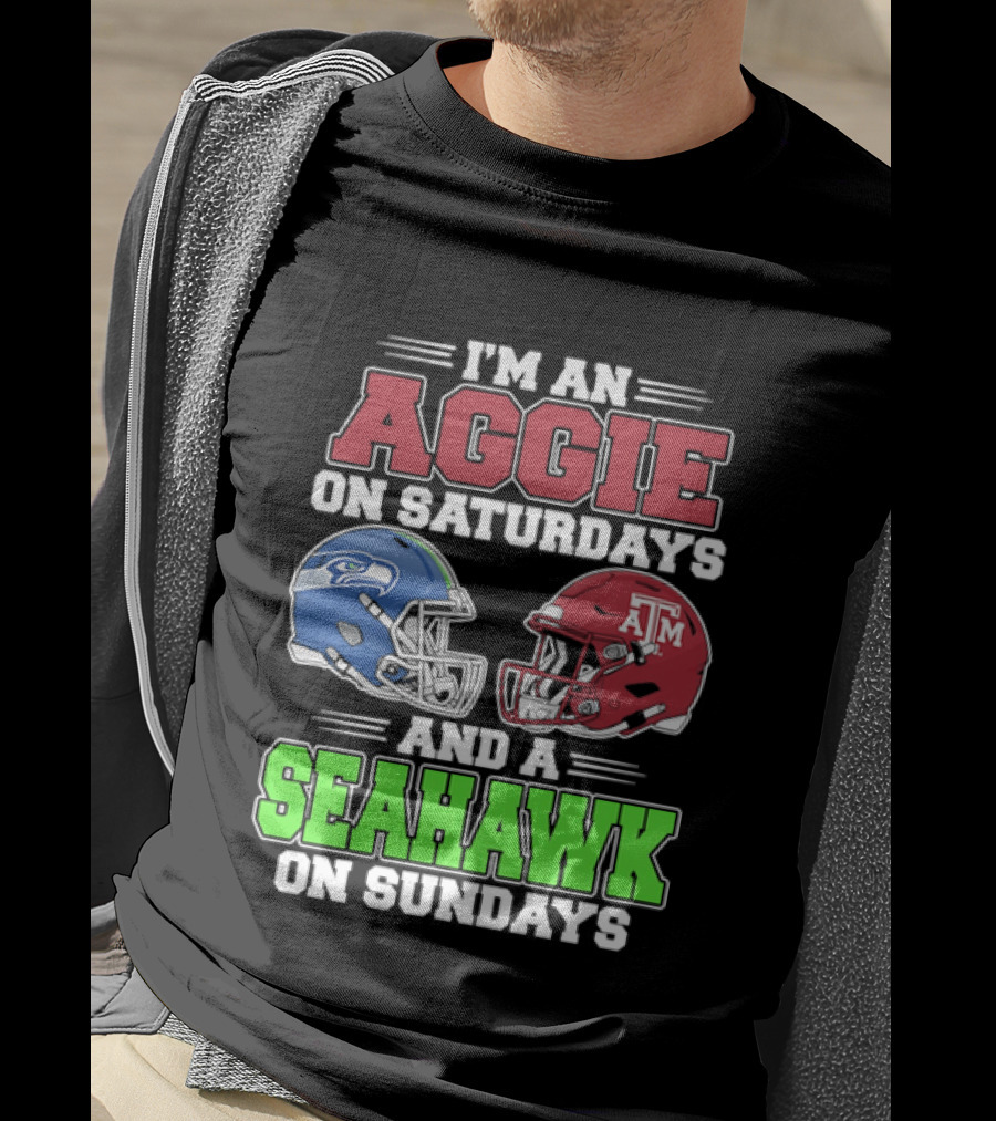 I'm An Aggie On Saturdays And A Seahawk On Sundays Football Helmets T-Shirt