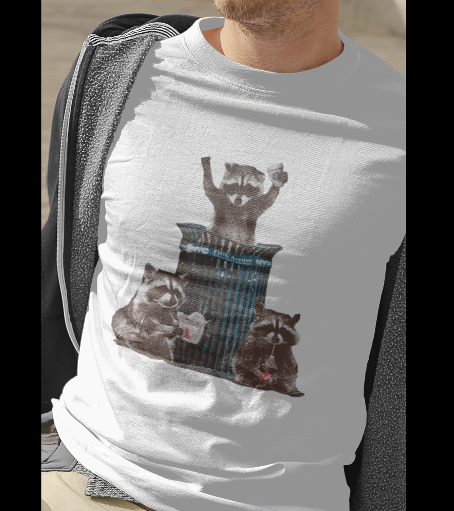 NYC Fifth Avenue Raccoons In Trash Can Pizza Coffee T-Shirt