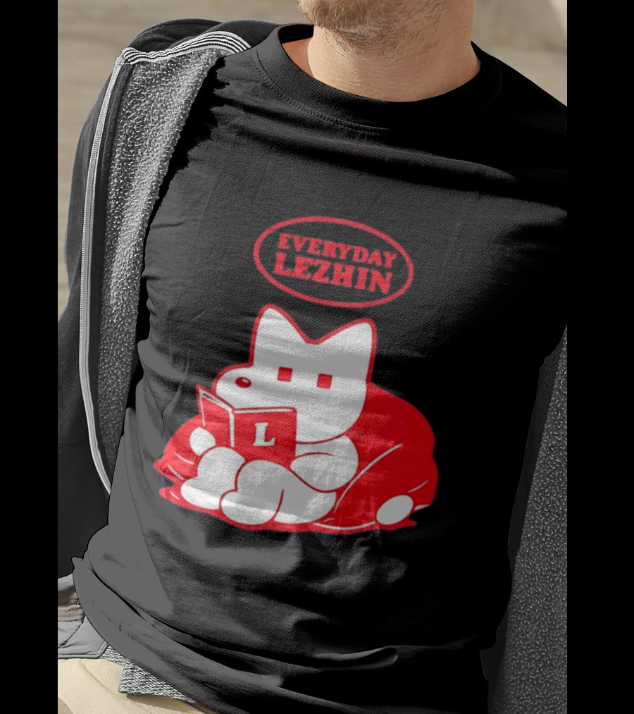 Everyday Lezhin Reading Webtoon Relaxing Cartoon Character With Book T-Shirt