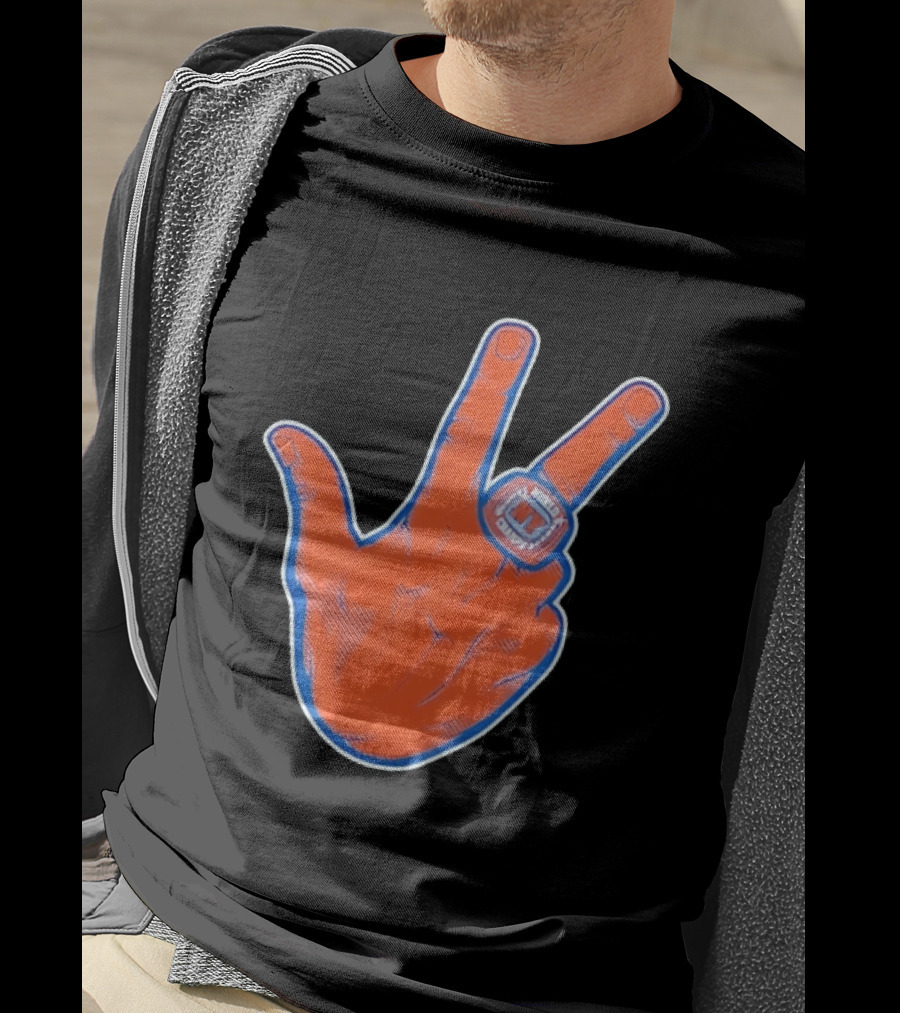 New York Knicks World Champs Victory Hand Sign With Ring NY Sports T-Shirt