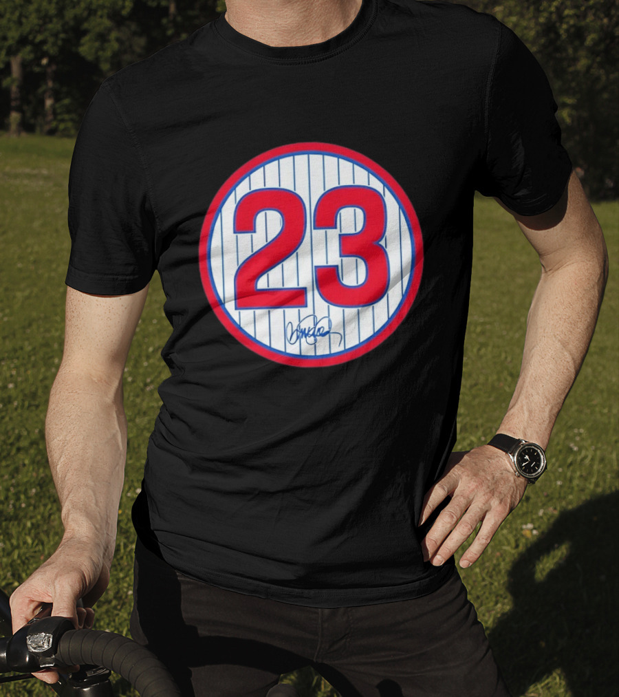 Chicago Cubs Ryne Sandberg Number 23 Signature Circle T-Shirt