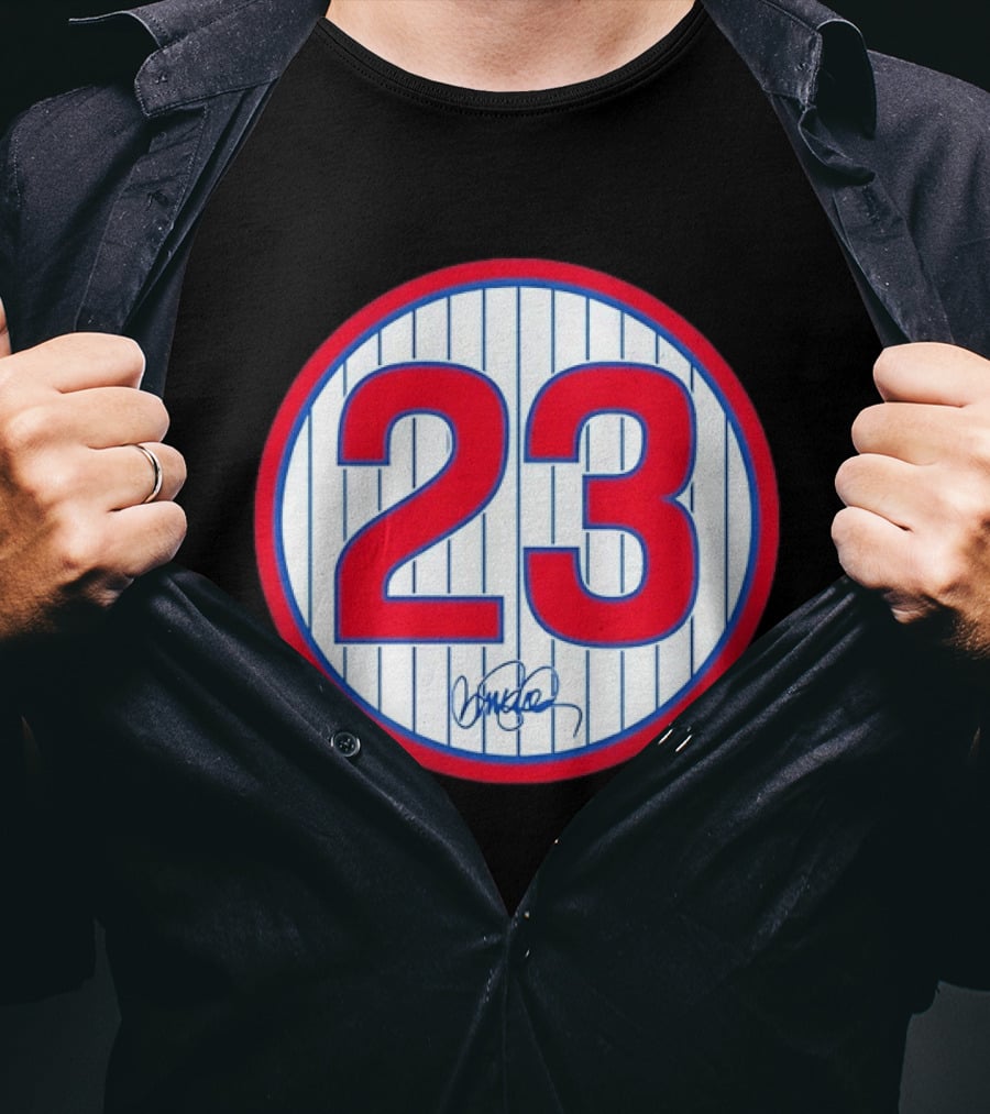 Chicago Cubs Ryne Sandberg Number 23 Signature Circle T-Shirt