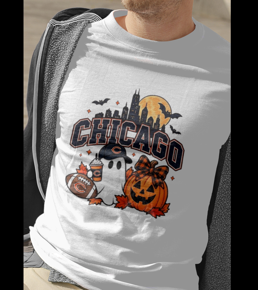 Chicago Bears Halloween Ghost Pumpkin Football Skyline Moon T-Shirt