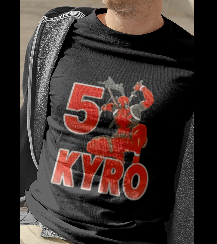 5 Kyro Crouching Deadpool With Swords T-Shirt