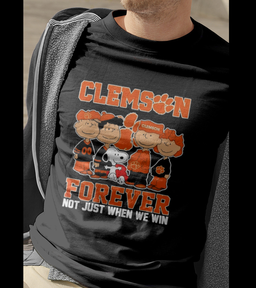 Clemson Forever Not Just When We Win Peanuts Characters Paw T-Shirt