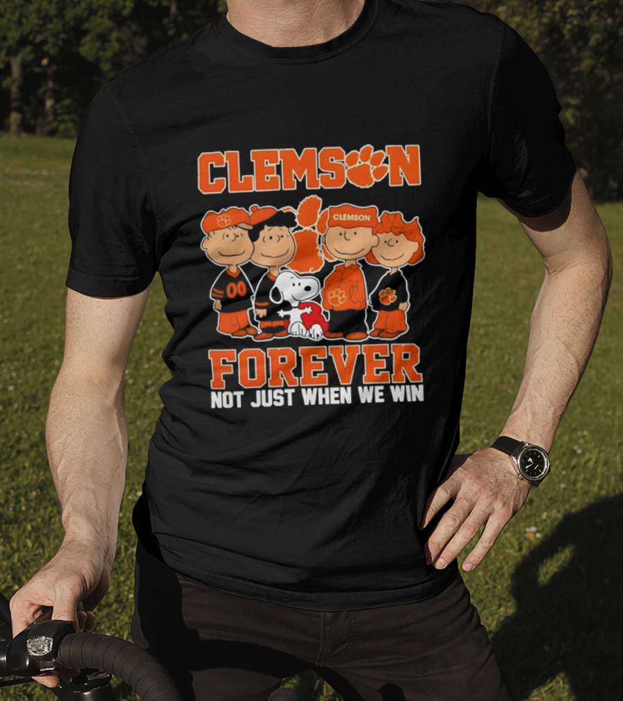 Clemson Forever Not Just When We Win Peanuts Characters Paw T-Shirt