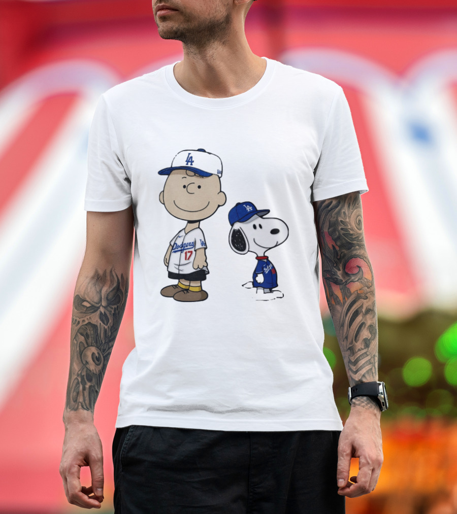 Charlie Brown Snoopy Los Angeles Dodgers MLB Baseball Peanuts Cartoon T-Shirt