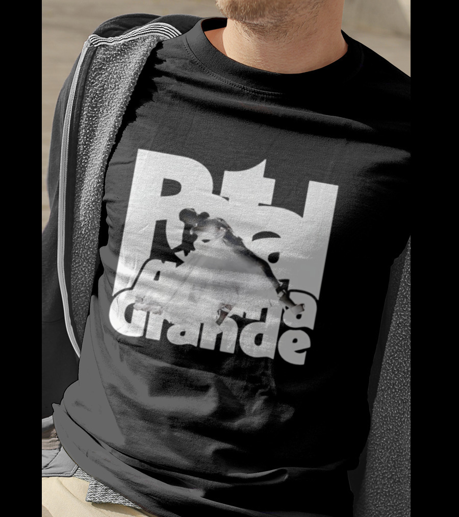 Petal Ariana Grande Pop Music Singer Floating T-Shirt