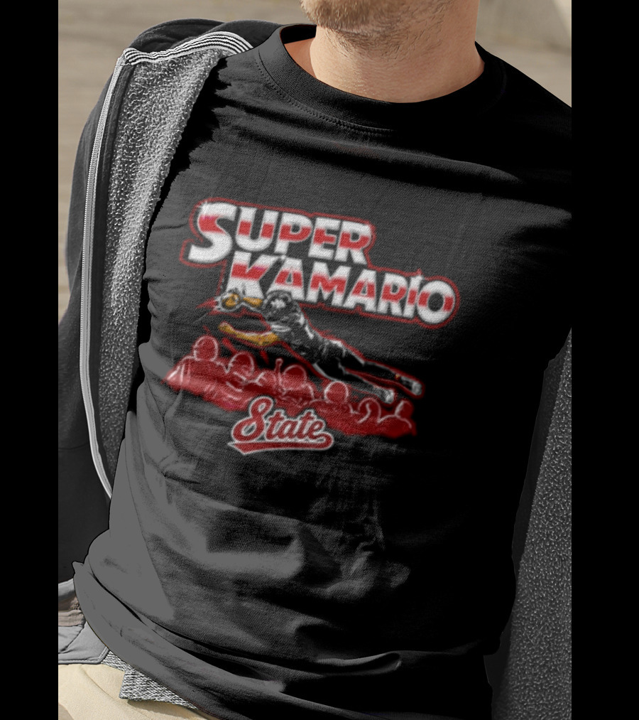 Super Kamario State Football Player Diving Catch Crowd T-Shirt