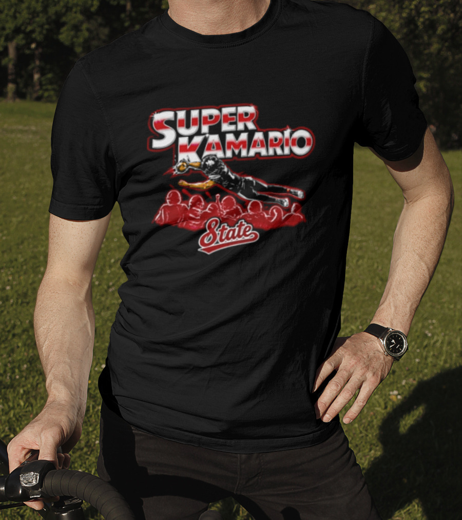Super Kamario State Football Player Diving Catch Crowd T-Shirt