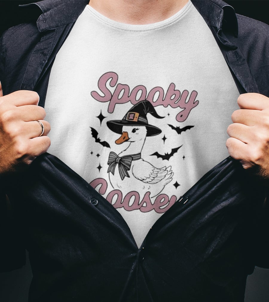 Spooky Goosey Halloween Witch Goose Bats Stars T-Shirt