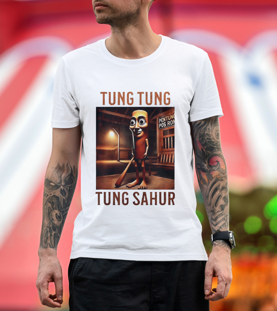 Tung Tung Tung Sahur Pentung Pos Ron Indonesian Culture Night Scene T-Shirt