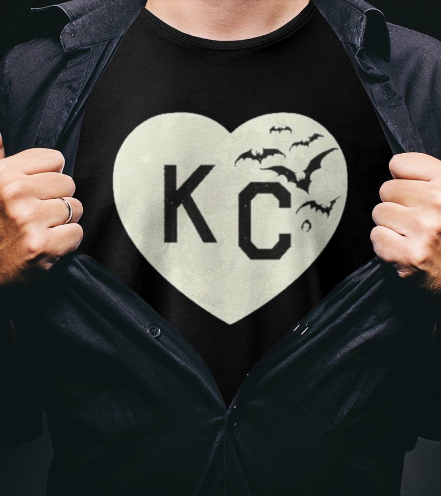Kansas City KC Heart Moon Bats T-Shirt