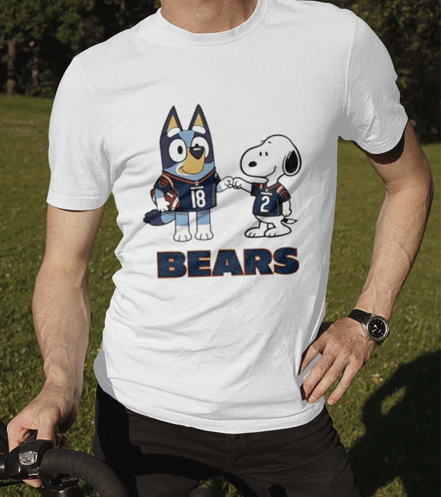 Bluey And Snoopy Chicago Bears Football Team Friends T-Shirt