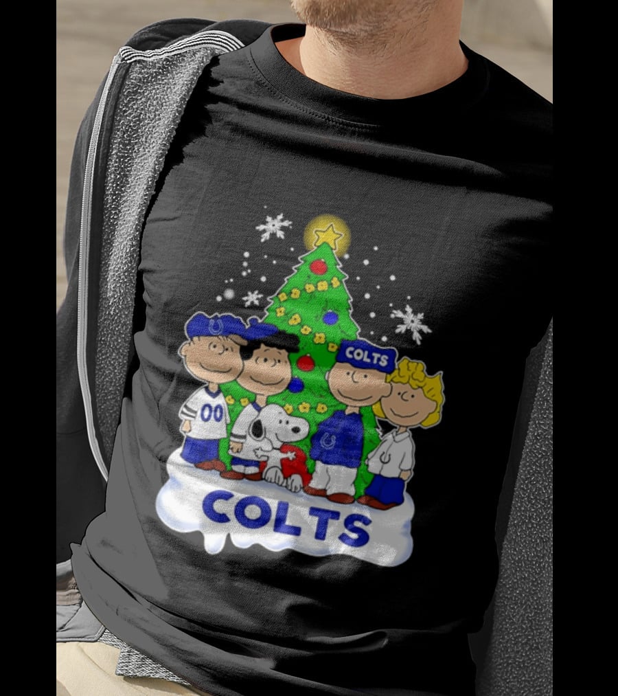Peanuts Characters Indianapolis Colts Christmas Tree Snoopy Woodstock Snowflakes T-Shirt