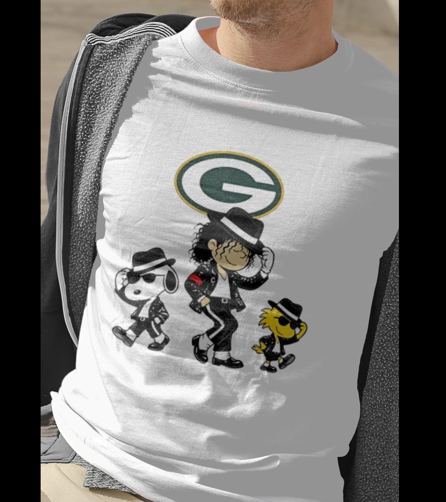 Green Bay Packers Charlie Brown Snoopy Woodstock Pop Rock Dance T-Shirt