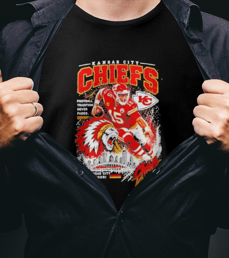 Kansas City Chiefs Football Tradition Never Fades Chiefs Kingdom Patrick Mahomes Skyline T-Shirt