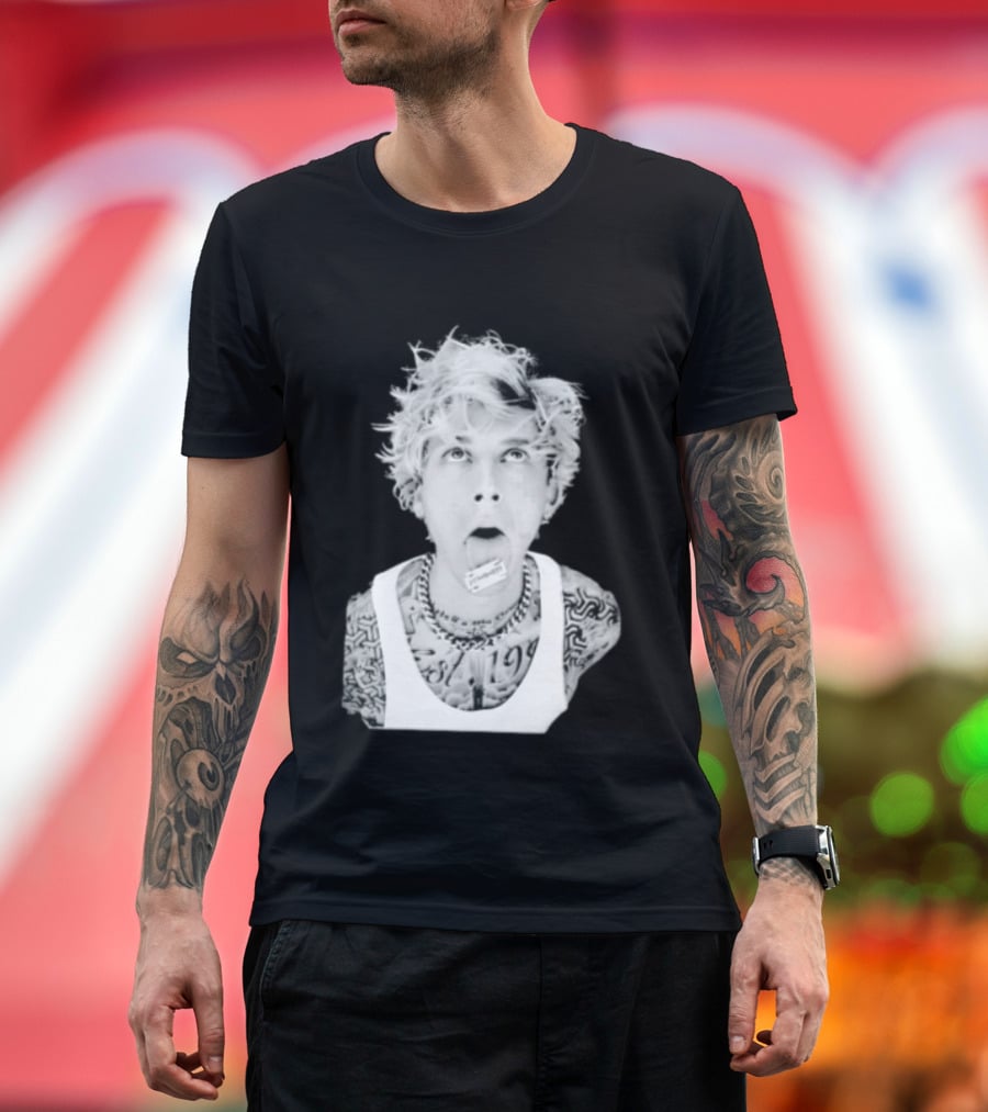 Machine Gun Kelly 1990 Blonde Hair Razor Tongue Tattoo Styling T-Shirt