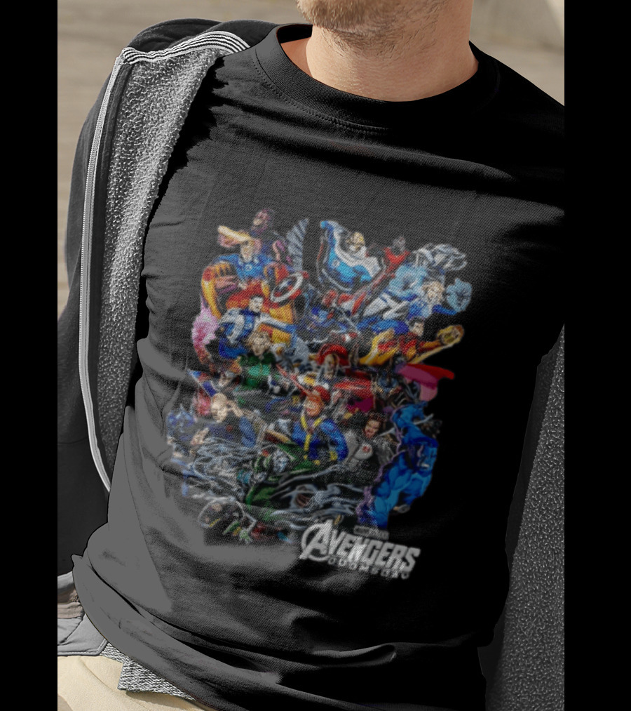 Marvel Studios Avengers Superheroes Group Comic Doomsday T-Shirt